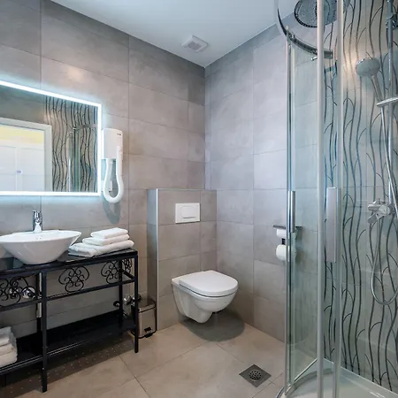 מלון Domino אופטיה