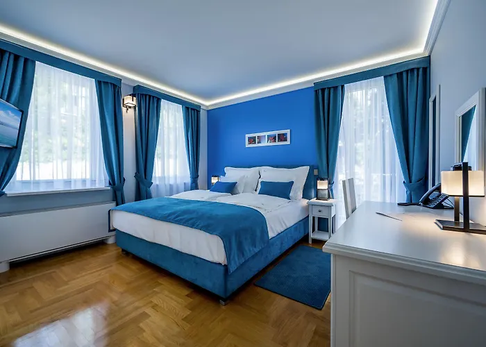 Domino Hotel 4*