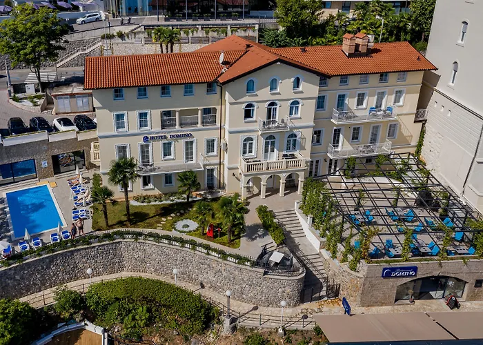 Domino Hotel 4*