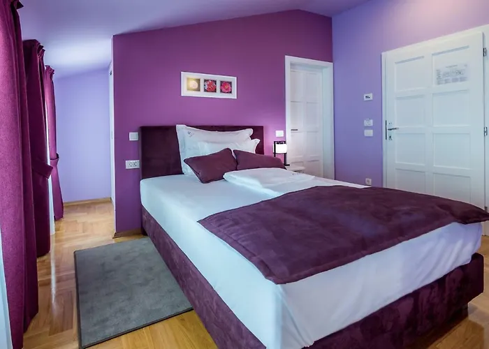 Domino Hotel