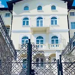 Domino Hotel 4*