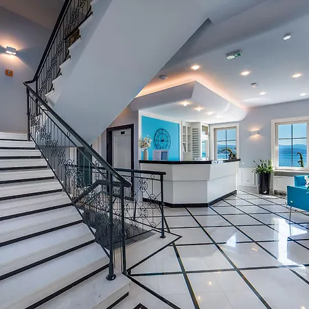 Hotel Domino
