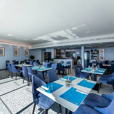Hotel Domino